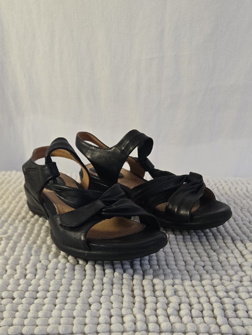 Clarks Artisan Lucena Black Leather Sandal Comfort Travel Slingback size 5